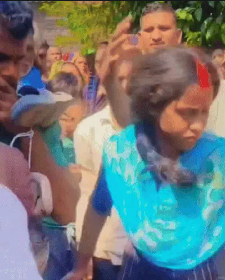 लखीमपुर खीरी : जीजा ने साली से किया प्रेम ग्रामीणो ने पहनाई जूतो की माला