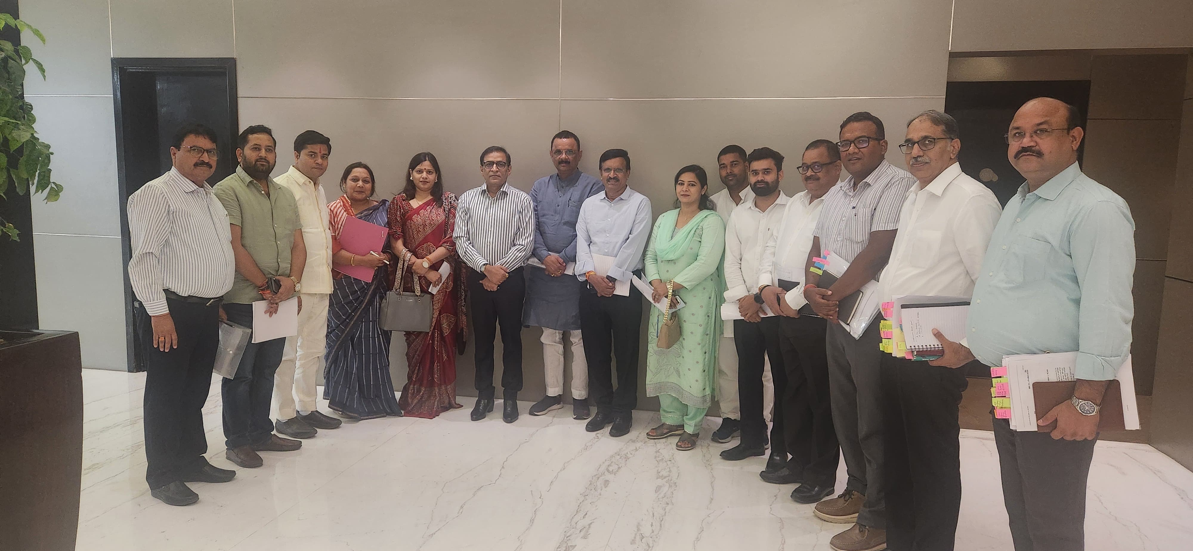 जौनपुर :नगर पंचायत मड़ियाहूं को आदर्श बनाने का लिया है संकल्प : रूखसाना कमाल