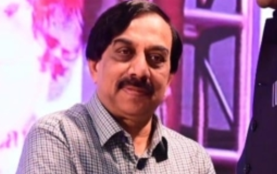 बेंगलुरु भगदड़: सीएम सिद्धारमैया का एक्शन! पोलिटिकल सचिव गोविंदराज बर्खास्त
