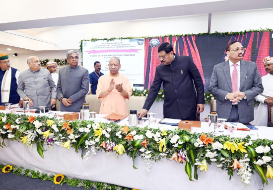 प्रयागराज : उच्चतम न्यायालय के माननीय मुख्य न्यायमूर्ति व  मुख्यमंत्री  के द्वारा 680 करोड़ से बने नवनिर्मित बिल्डिंग का फीता काटकर किया गया उद्घाटन