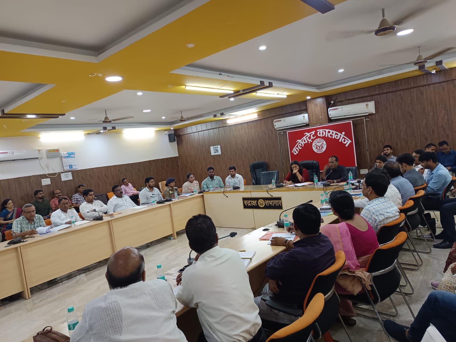 कासगंज: समूह में स्वरोजगार स्थापित करने वालों को मिलेगा अनुदान इच्छुक अभ्यर्थी कम से कम तीन लोगों का समूह बनाकर स्थापित कर सकते है इकाई।
