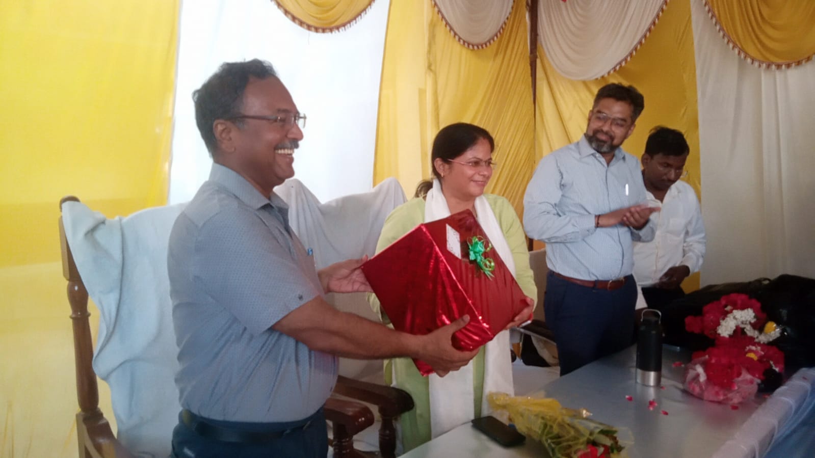 तहसीलदार श्रद्धा पांडेय बनीं आगरा की एसडीएम, फर्रुखाबाद में भव्य विदाई समारोह संपन्न