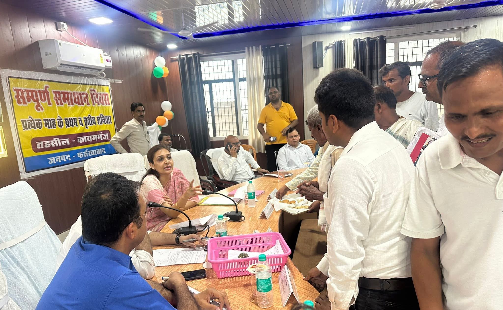 फर्रूखाबाद:कायमगंज की विधायिका डॉ. सुरभि ने समाधान दिवस में सुनी जनसमस्याएं, अधिकारियों को दिए त्वरित समाधान के निर्देश