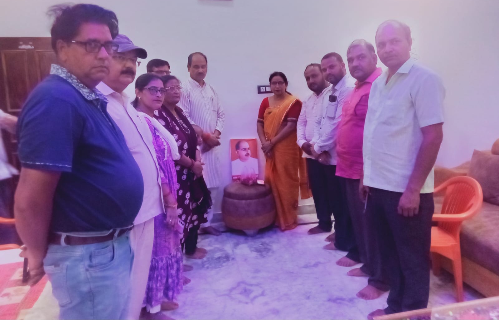 फर्रुखाबाद:डॉ.श्यामा प्रसाद मुखर्जी की जयंती पर विचार गोष्ठी आयोजित फतेहगढ़ मंडल अध्यक्ष रमला राठौर के नेतृत्व में कार्यक्रम संपन्न।