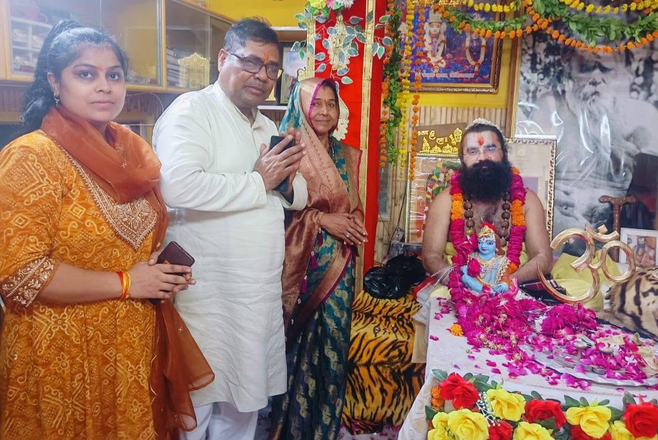 फर्रुखाबाद:गुरु पूर्णिमा पर भाजपा ने किया संत समाज का सम्मान, जनपद भर में हुआ आयोजन