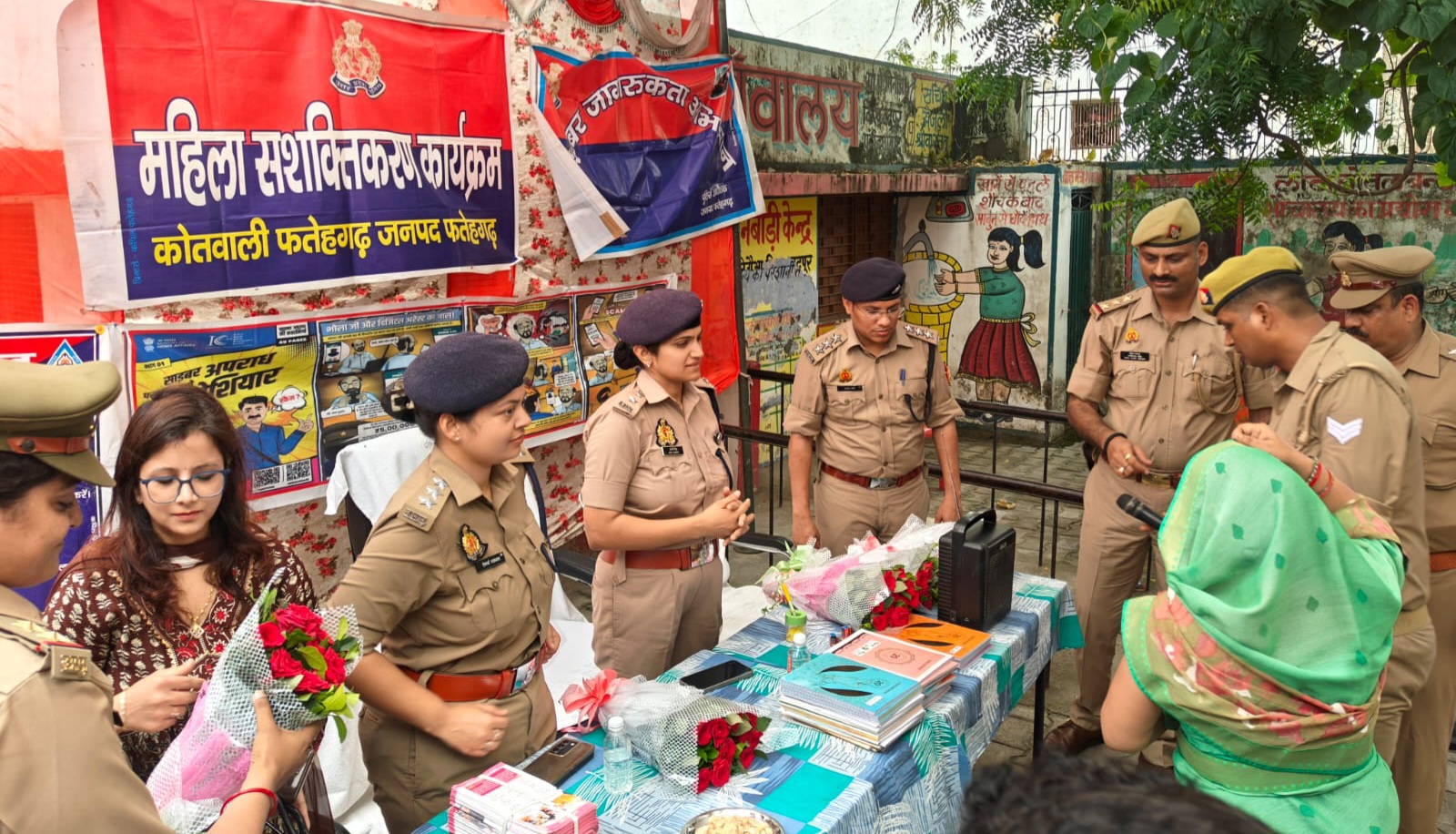 फर्रुखाबाद:"नारी शक्ति की प्रहरी" महिला पुलिस पंचायत: पुलिस अधीक्षक की नई पहल।
