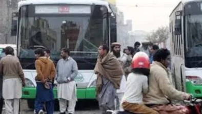 पाकिस्तान में बस पर बड़ा हमला, पहचान पूछकर 9 लोगों को गोलियों से भूना
