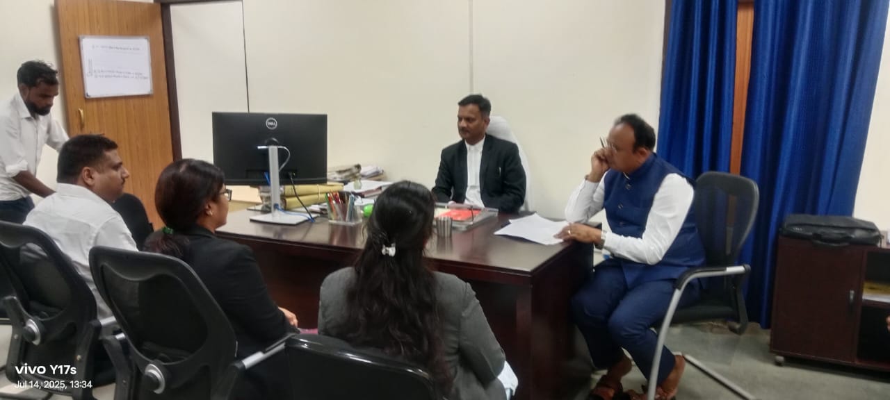 प्रयागराज : राष्ट्रीय मध्यस्थता अभियान के तहत मध्यस्थता के माध्यम से न्यायालय में लंबित ऐसे प्रकरण जिसमें सुलह समझौता के आधार पर समाधान की संभावना अधिक हो, का किया जाएगा निस्तारण