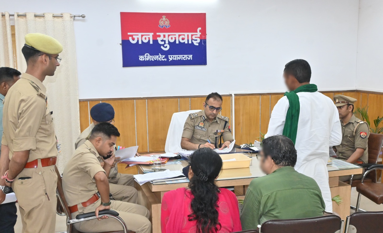उत्तर प्रदेश प्रयागराज राष्ट्रीय मध्यस्थता अभियान के तहत ऐसे प्रकरण जिनमें सुलह समझौता के आधार पर समाधान की संभावना अधिक हो कराए निस्तारण