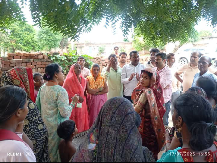 लखीमपुर खीरी : गोला विधायक अमन गिरी ने किया छेत्र का दौरा,लोगों की समस्याओं को सुनकर किया निराकरण