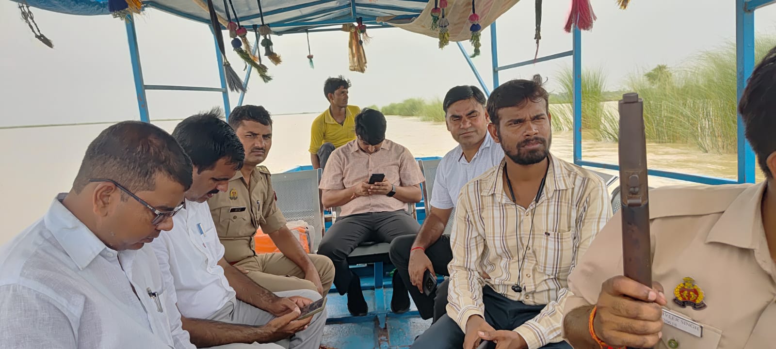 कासगंज के पटियाली विधानसभा के 52 गांव हर साल बाढ़ की चपेट में, ग्रामीण खुद बांध मजबूत कर रहे , मुआवजे की आस अब भी अधूरी