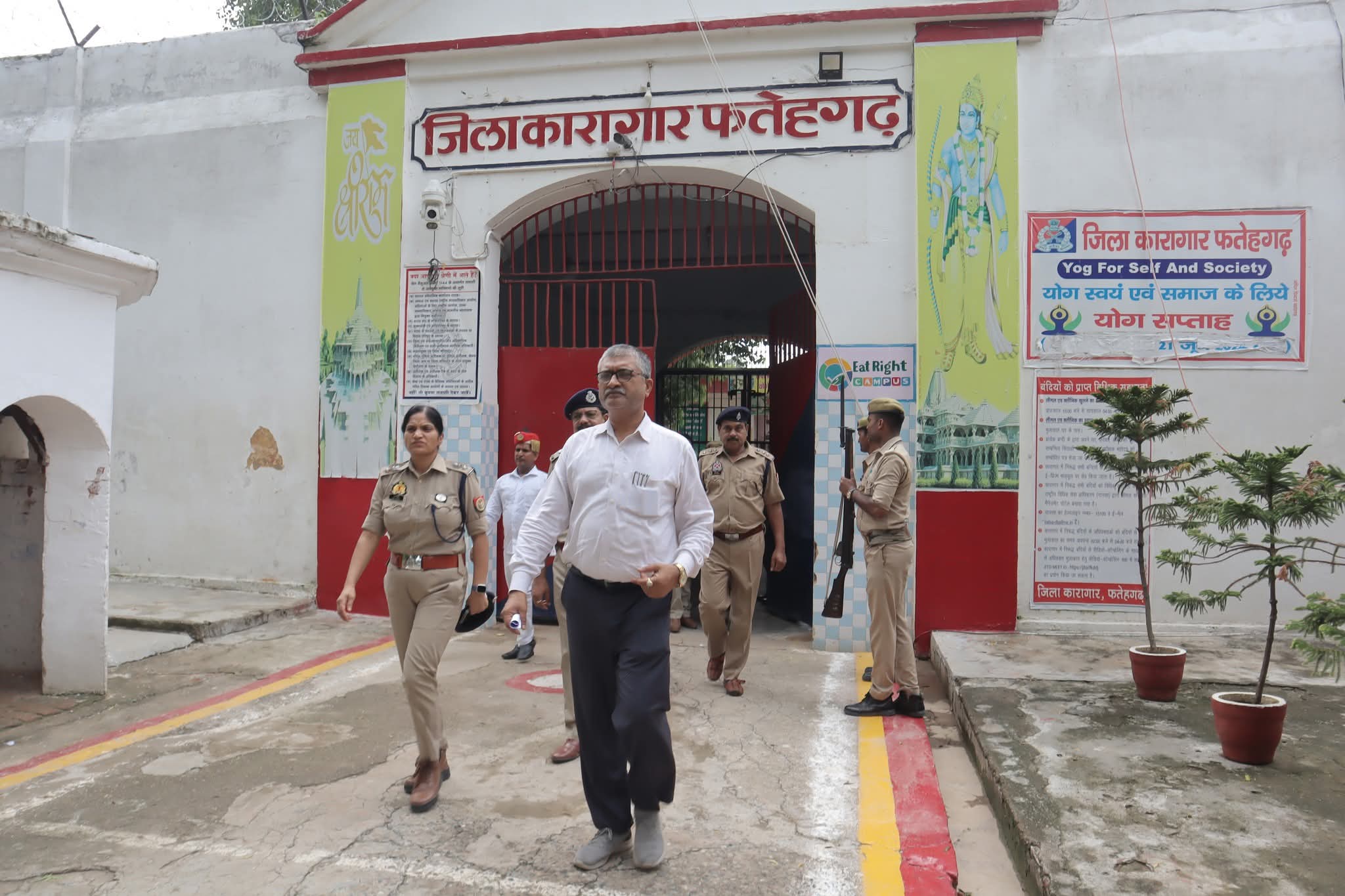 फर्रुखाबाद:जिला कारागार एवं केन्द्रीय कारागार का जिलाधिकारी एवं पुलिस अधीक्षक द्वारा संयुक्त निरीक्षण।