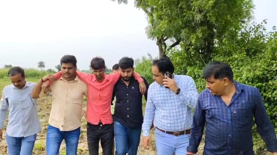 कन्नौज:सौरिख पुलिस व एसओजी की बड़ी सफलता: गौवध के आरोपी रहमत अली मुठभेड़ में घायल होकर गिरफ्तार, तमंचा व नकदी बरामद