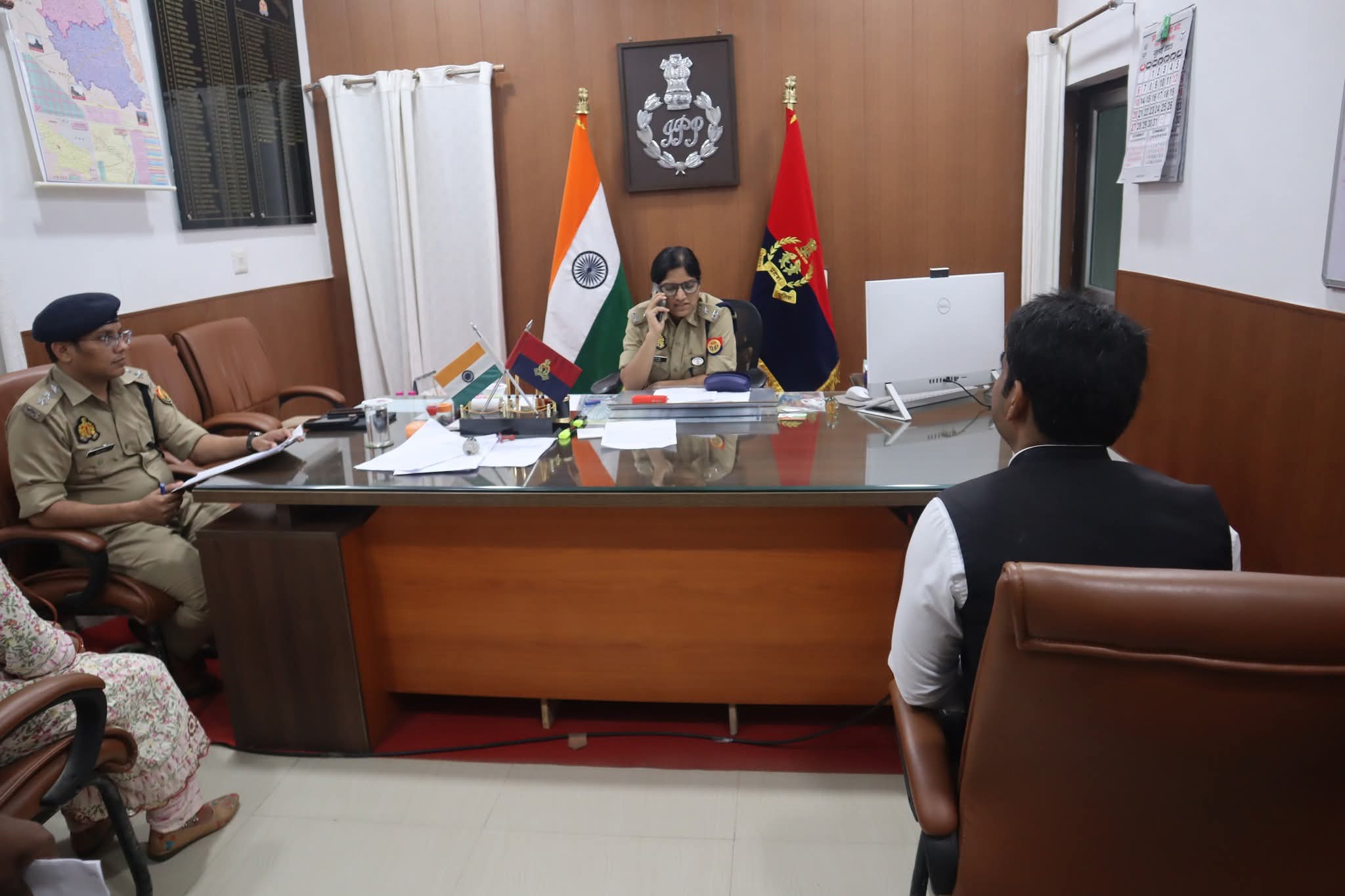 फर्रुखाबाद:एसपी आरती सिंह ने गूगल मीट के माध्यम से की वर्चुअल जनसुनवाई।