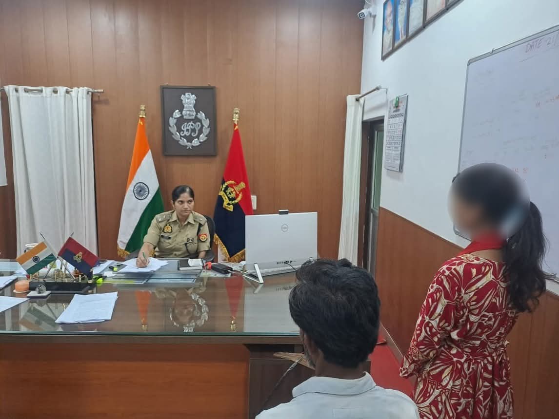 फर्रुखाबाद:एसपी आरती सिंह ने गूगल मीट के माध्यम से की वर्चुअल जनसुनवाई।