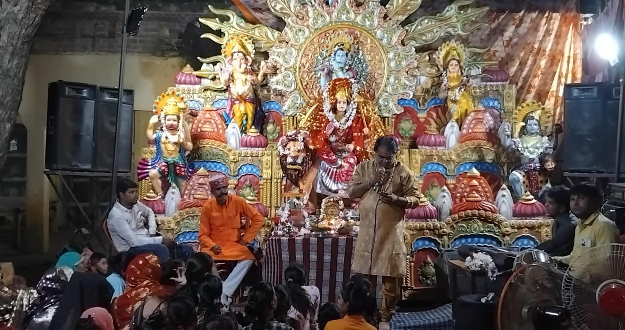 बरेली : सिरौली थाना क्षेत्र में ठाकुर जी का मंदिर प्रांगण सिरौली थाना पुलिस के द्वारा हुआ कब्जा मुक्त तब हुआ कृष्ण जन्माष्टमी का कार्यक्रम।