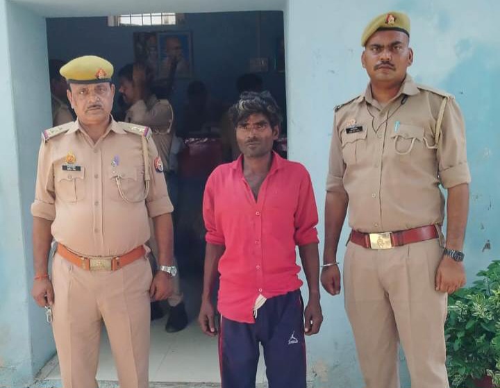 फर्रुखाबाद:थाना कमालगंज पुलिस ने पाक्सो एक्ट में वांछित अभियुक्त को किया गिरफ्तार
