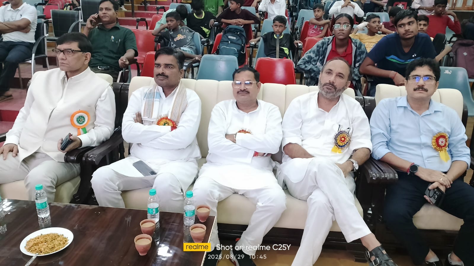 पीलीभीत:राष्ट्रीय खेल दिवस के अवसर पर हाॅकी के जादूगर मेजर ध्यानचंद जी के जन्मदिवस को हर्षोउल्लास के साथ मनाया।