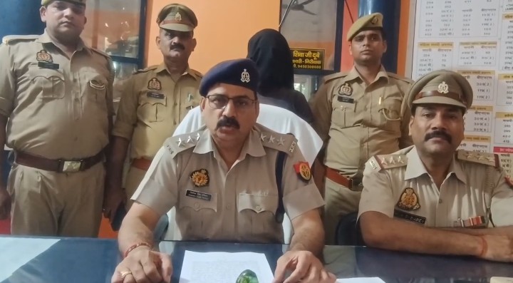 लखीमपुर खीरी : मितौली पुलिस टीम ने पचास हजार के इनामिया इरफान को मुठभेड़ के दौरान किया गिरफ्तार