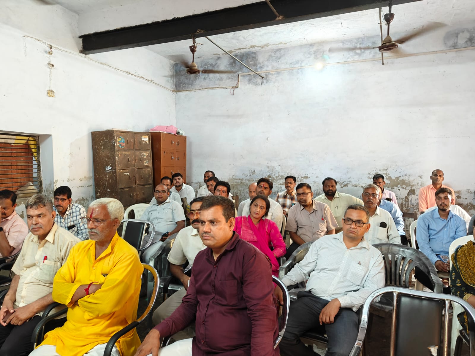 कासगंज : नोडल विद्यालयों पर ऑन स्पॉट विद्यालयों के कराए पंजीकरण