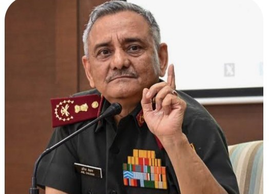 नई दिल्ली:केंद्र सरकार ने CDS जनरल अनिल चौहान का कार्यकाल बढ़ाया, अब 30 मई 2026 तक करेंगे सेवा