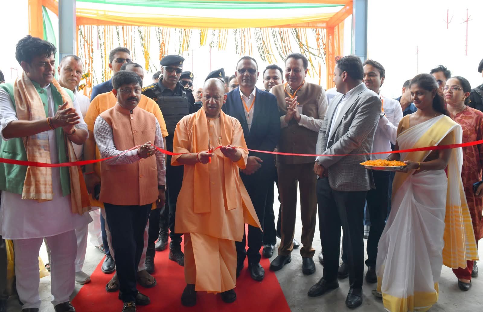 गोरखपुर में ₹2,251 करोड़ की विकास परियोजनाओं का लोकार्पण, सीएम योगी ने दी बड़ी सौगात।