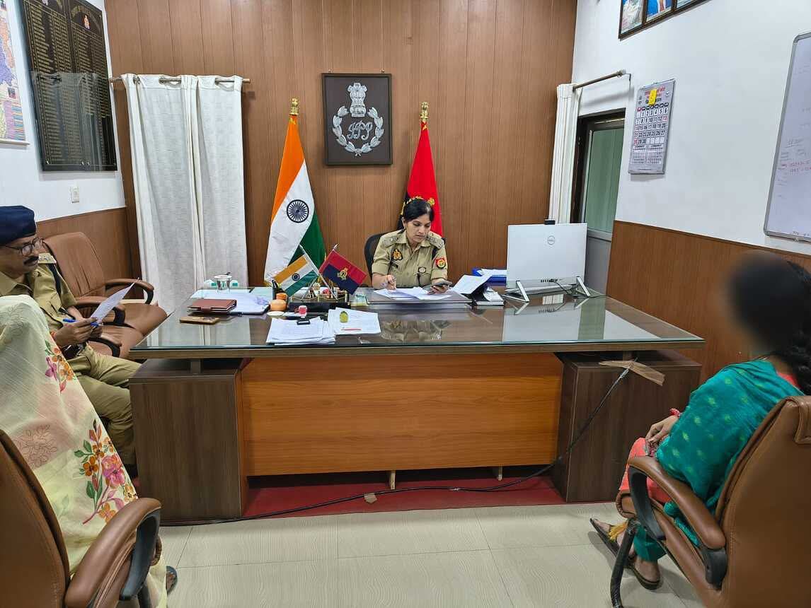 फर्रुखाबाद:पुलिस अधीक्षक आरती सिंह ने गूगल मीट के माध्यम से की वर्चुअल जनसुनवाई