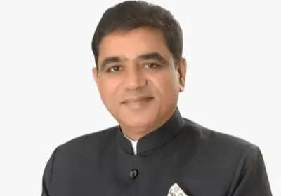 फर्रुखाबाद को औद्योगिक व बुनियादी विकास की दिशा में मिल रहे नए अवसर - सदर विधायक