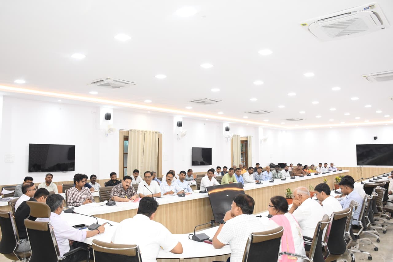 कासगंज : अधिकतम प्रमाणपत्र आवेदनों के निस्तारण में कासगंज फिर रहा उत्तर प्रदेश में नंबर-1