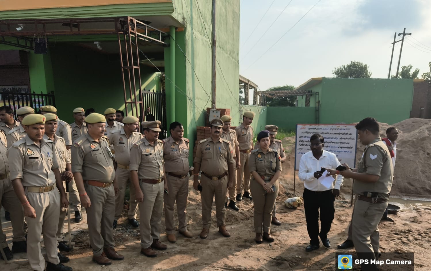 फर्रुखाबाद पुलिस की बड़ी कार्रवाई : सट्टा माफिया हसनैन गैंग की ₹7.64 करोड़ की अवैध संपत्ति कुर्क