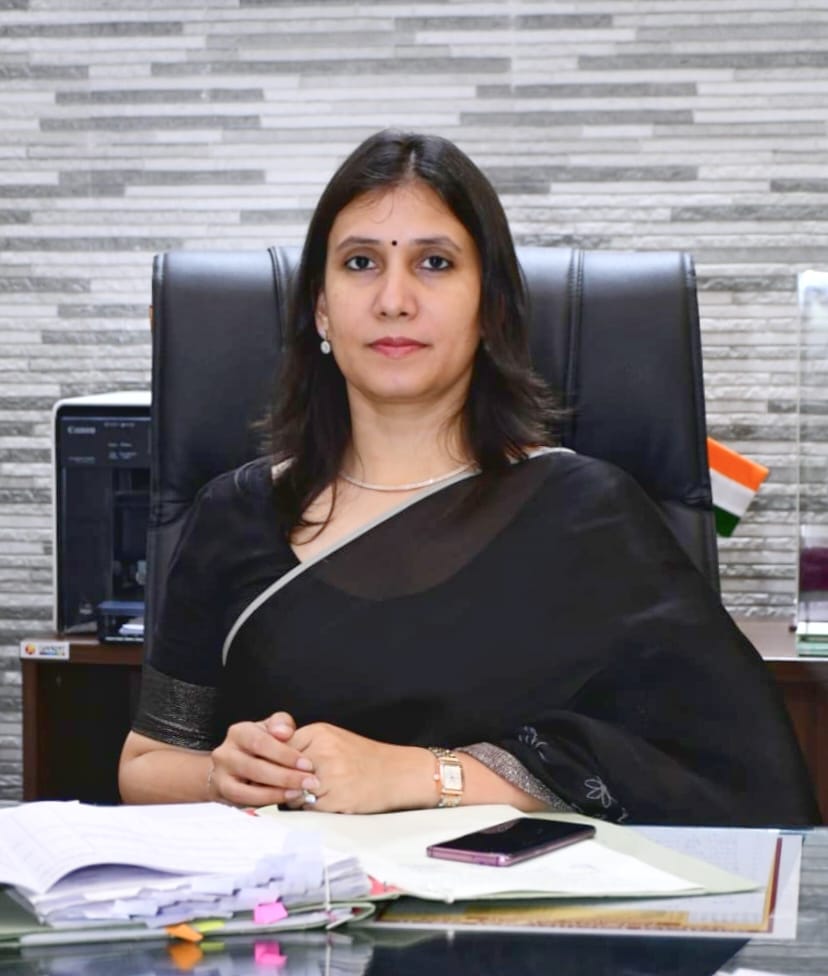 प्रयागराज : नवनियुक्त मण्डलायुक्त ने अपना पदभार संभाला