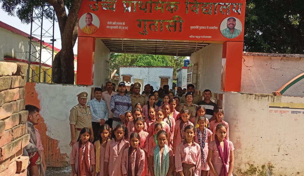फर्रुखाबाद:मिशन शक्ति 5.0 अभियान के तहत, जनपद में छात्राओं को मिला सुरक्षा और स्वावलंबन का संदेश।
