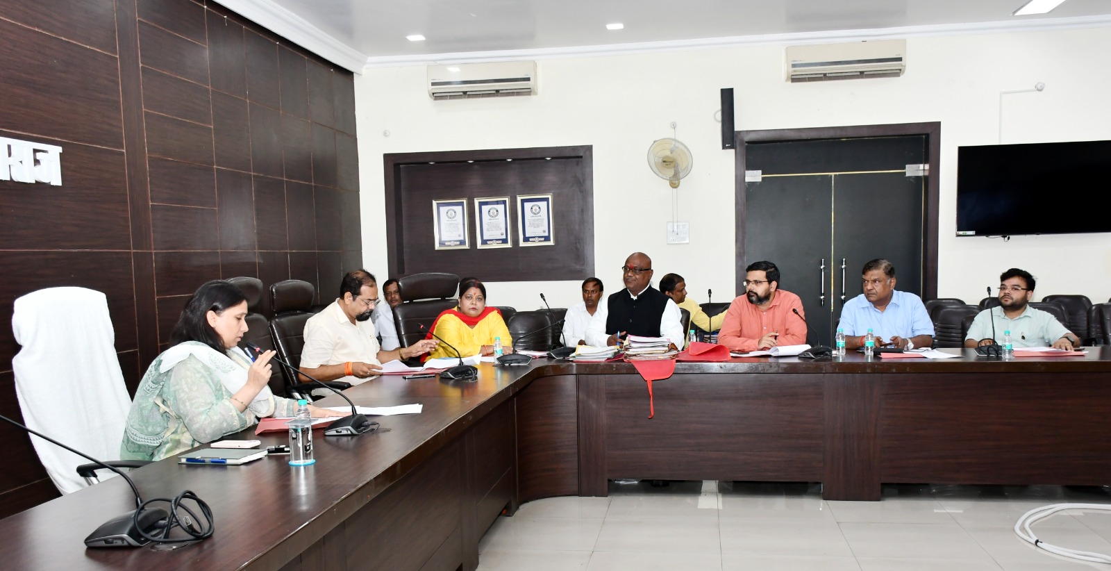 प्रयागराज : एम0एस0एम0ई0 को फैसिलिटेशन काउन्सिल के माध्यम से दिलवाये 53 लाख रूपये