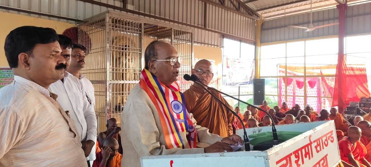 फर्रुखाबाद:विधायक सुशील शाक्य बुद्ध महोत्सव पर बोले—यह पर्व शांति व करुणा का संदेश देता है।