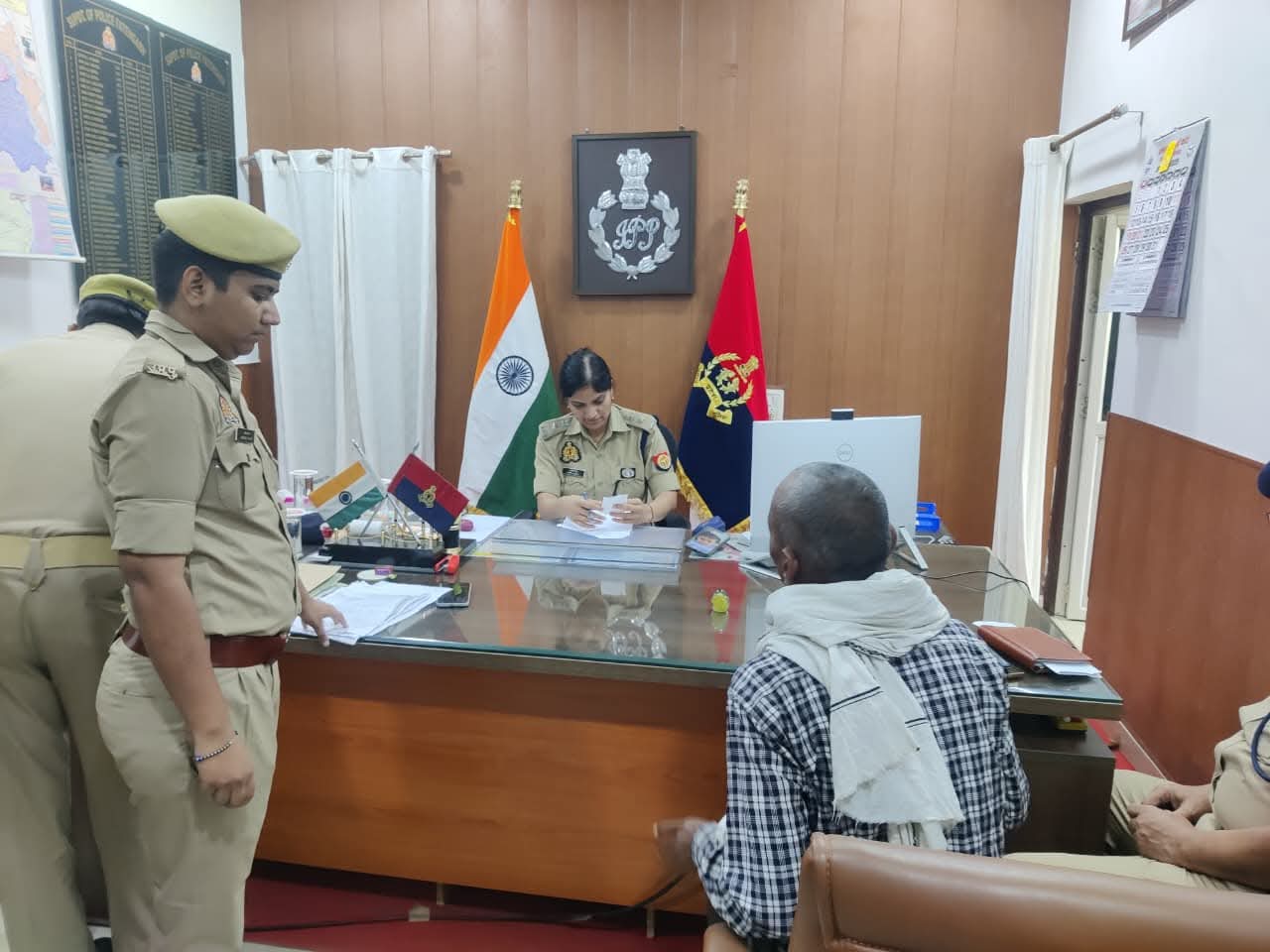 फर्रुखाबाद:पुलिस अधीक्षक ने गूगल मीट के माध्यम से की वर्चुअल जनसुनवाई, दिए आवश्यक दिशा-निर्देश