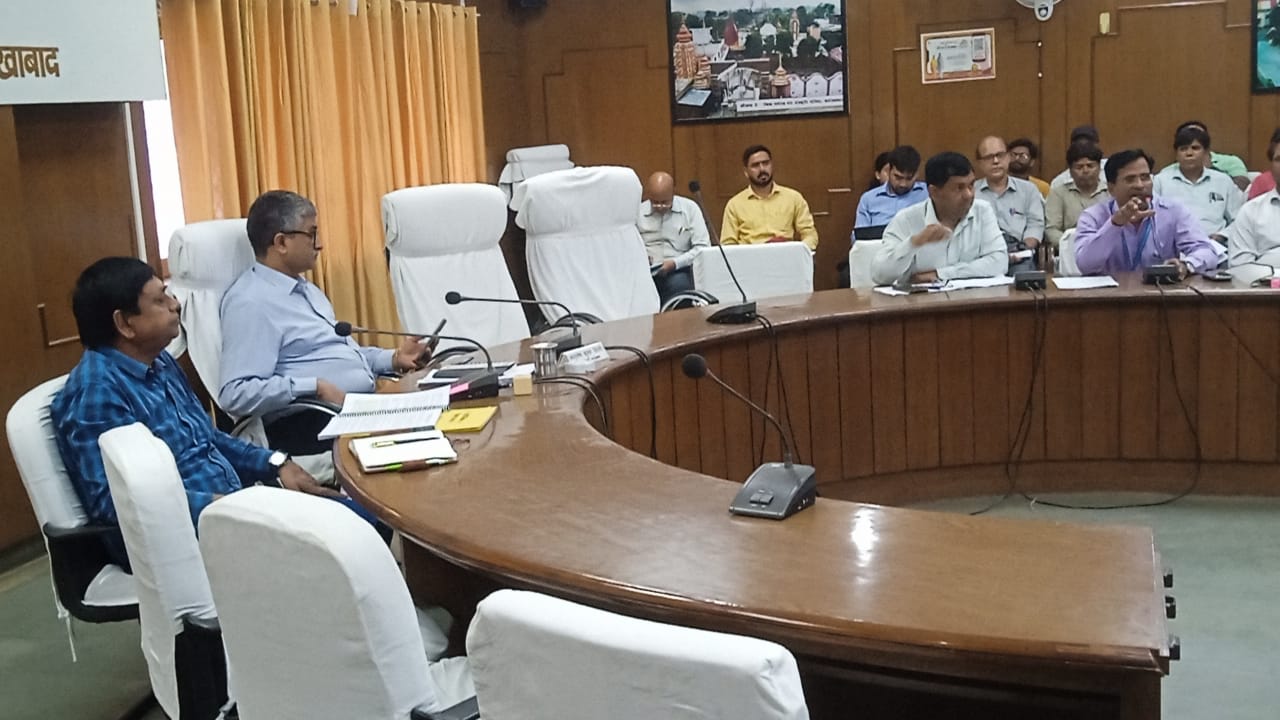फर्रुखाबाद: पीसीएस (प्रारंभिक) परीक्षा-2025 हेतु अधिकारियों का प्रशिक्षण सम्पन्न