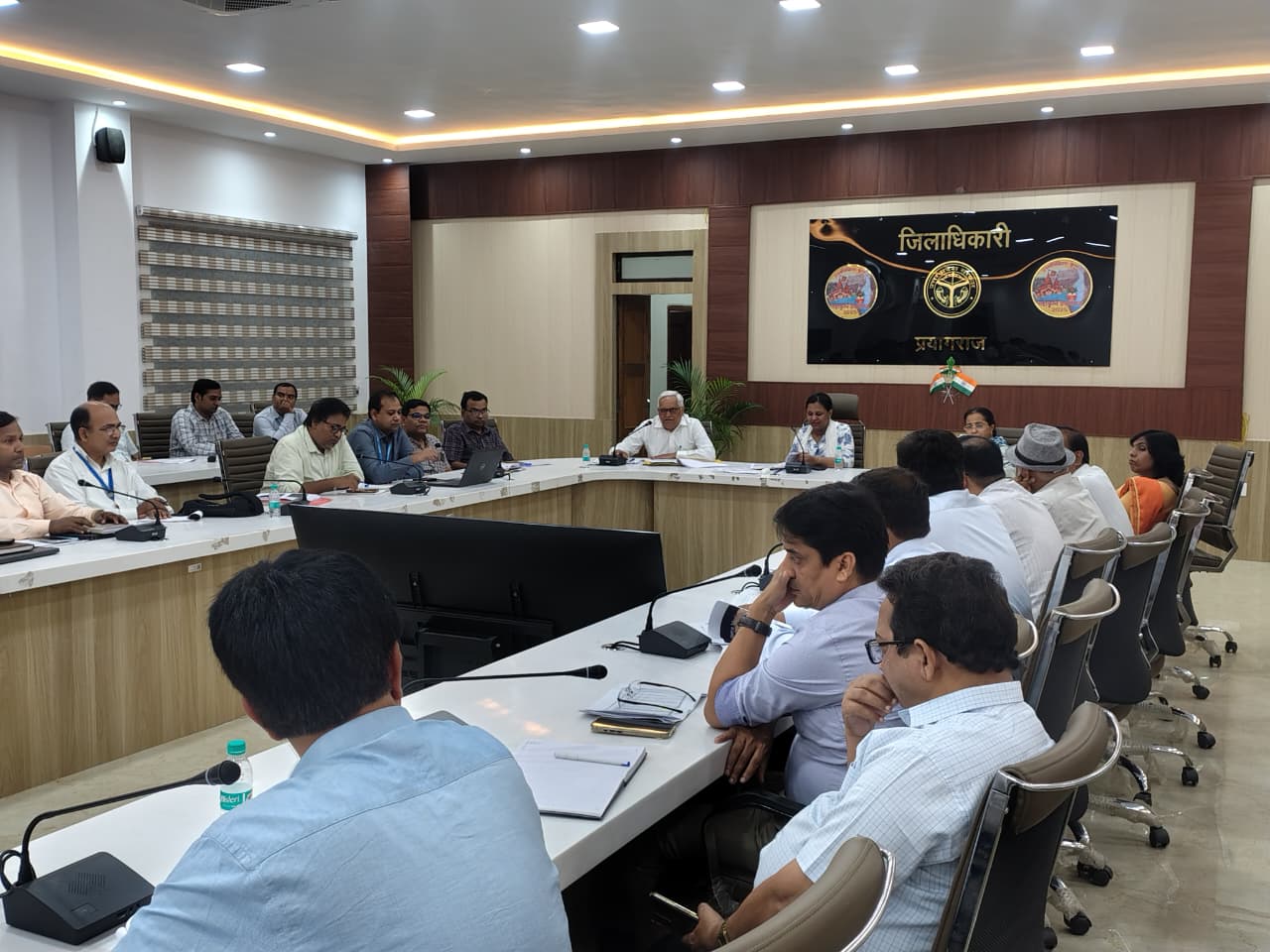 प्रयागराज: मुख्य विकास अधिकारी की अध्यक्षता में जिला स्वास्थ्य समिति की बैठक सम्पन्न