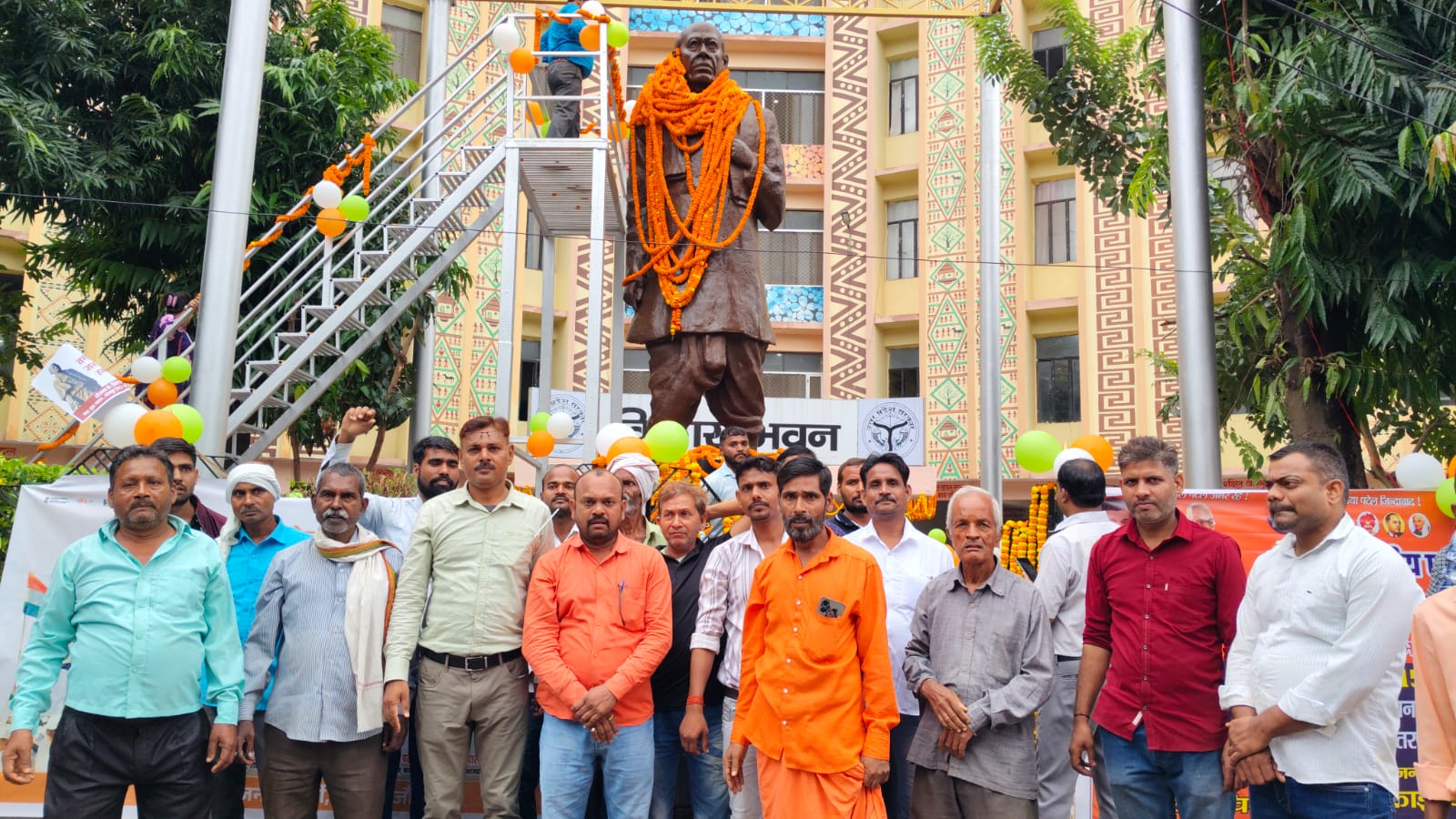 जौनपुर :सरदार सेना ने मनाया लौह पुरुष सरदार वल्लभ भाई पटेल की जयंती
