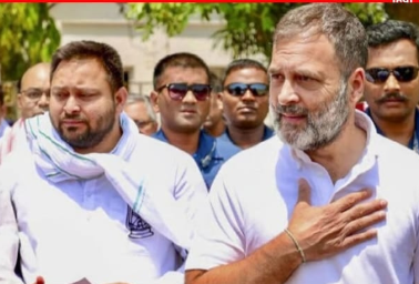 बिहार में एक या दो नहीं बल्कि पूरे 15 जिलों में नहीं खुला महागठबंधन का खाता, लालू का किला भी ढहा