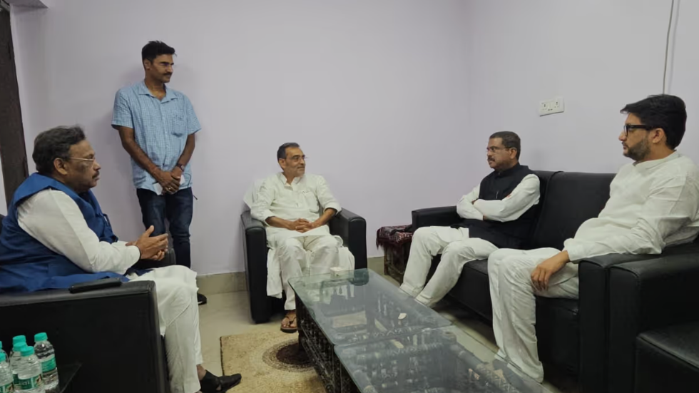 सीट बंटवारे पर NDA में टेंशन: पटना में पटाने का प्लान, मांझी-कुशवाहा को मनाने में जुटे धर्मेंद्र प्रधान ?