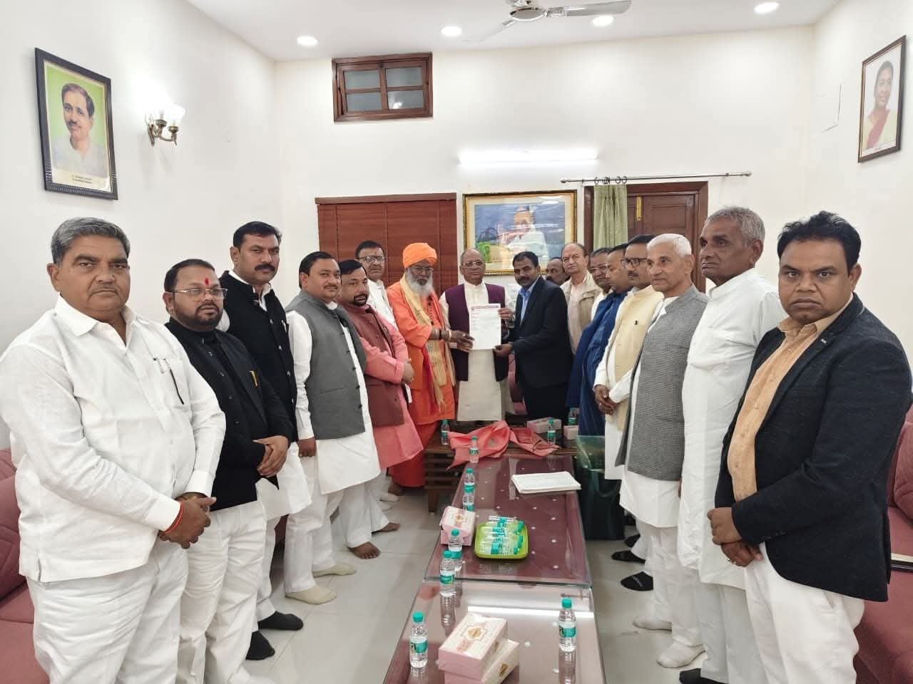 नई दिल्ली:अखिल भारतीय लोधी राजपूत कल्याण महासभा की राष्ट्रीय कार्यकारिणी की बैठक संपन्न, संगठन विस्तार व कार्यक्रमों पर हुई विस्तृत चर्चा