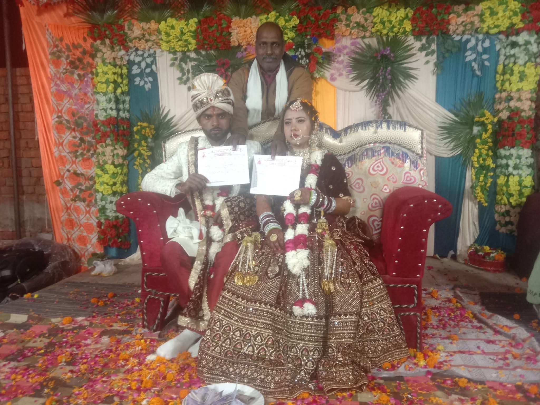 फर्रुखाबाद:बौद्ध रीति से सम्पन्न हुआ कुलदीप व गीता का दाम्पत्य सूत्र बंधन संस्कार