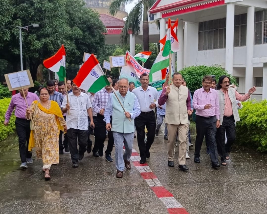 प्रयागराज देश को एक सूत्र में पिरोने में सरदार पटेल की महत्वपूर्ण भूमिका - प्रोफेसर सत्यकाम