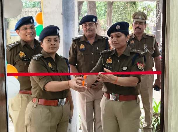 फर्रुखाबाद:पुलिस अधीक्षक आरती सिंह ने किया क्षेत्राधिकारी मोहम्मदाबाद कार्यालय के जीर्णोद्धार उपरांत लोकार्पण