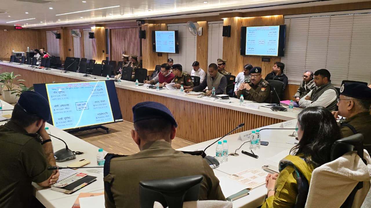 प्रयागराज की यातायात व्यवस्था के सम्बन्ध में समीक्षा गोष्ठी आहूत की गयी