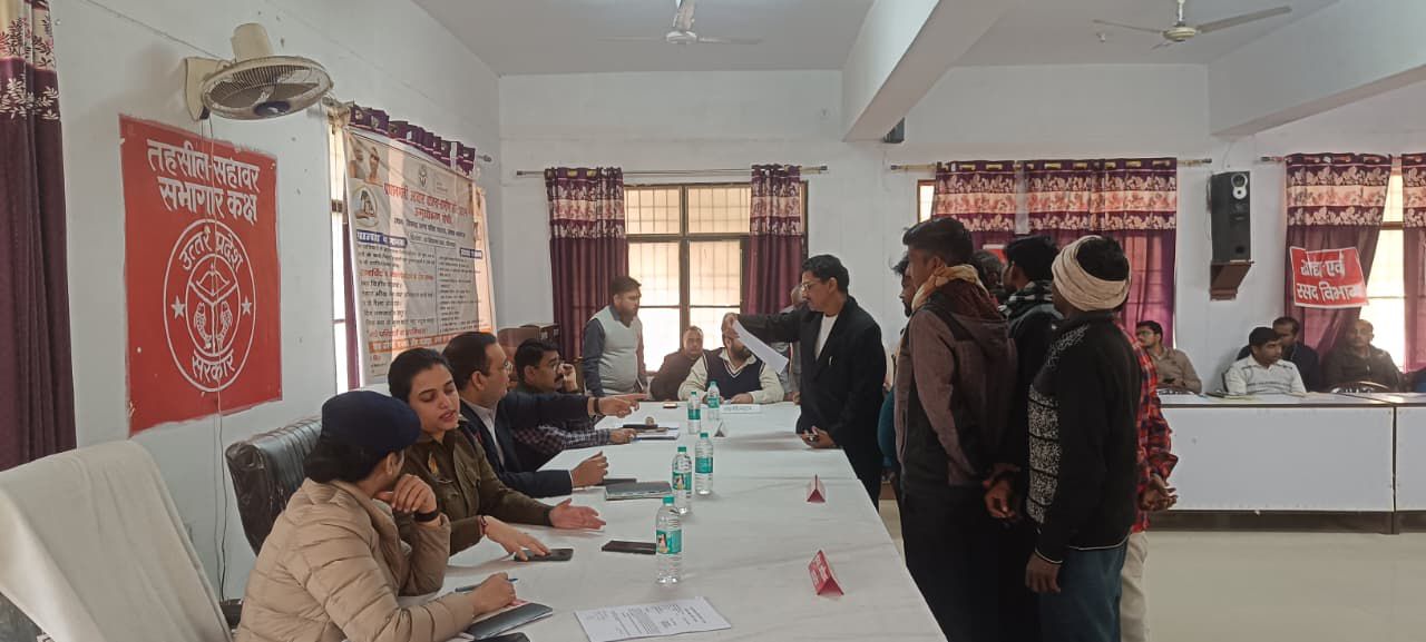 कासगंज: स्नातक या शिक्षक मतदाता बनने हेतु करें आवेदन।