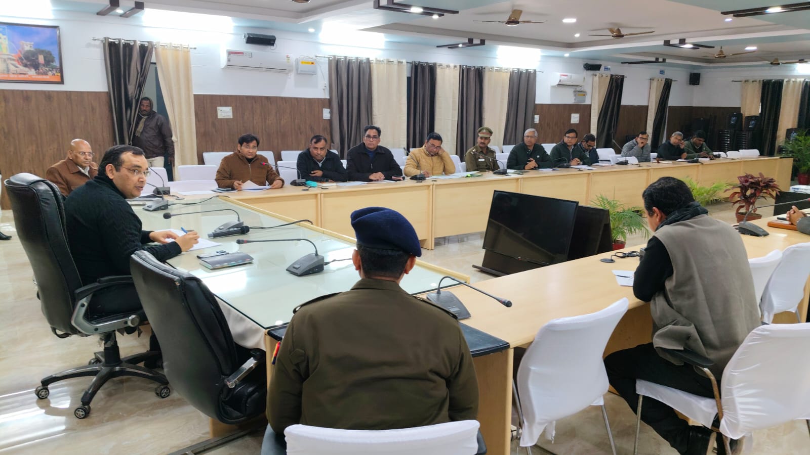 ठंड से बचने के लिए क्या करें और क्या न करें जिलाधिकारी  कासगंज, प्रणय सिंह ने शीतलहर/ठंड से बचाव के लिए एडवाइजरी जारी की
