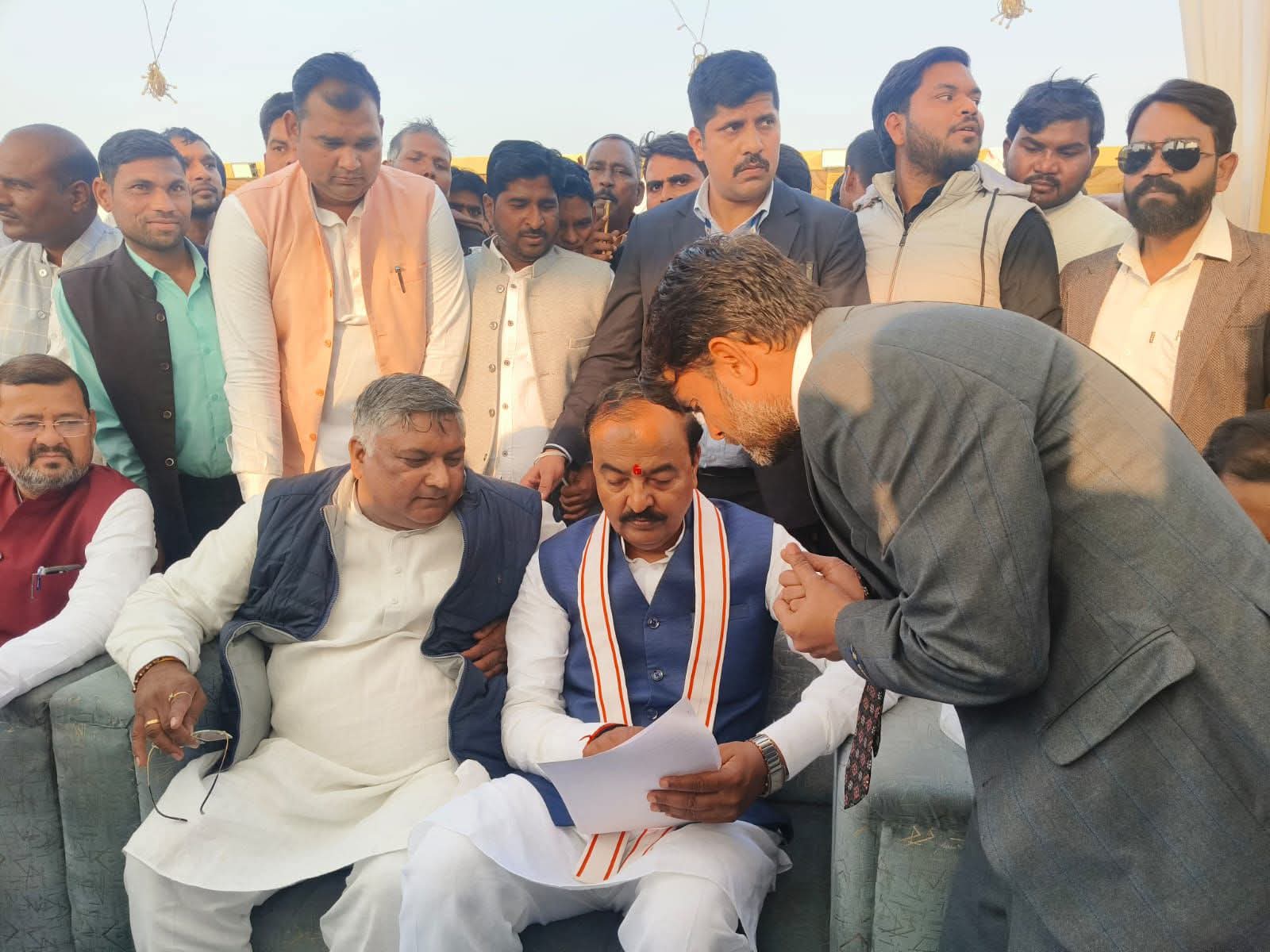 बदायूं: वरिष्ठ पत्रकार संतोष शाक्य ने डिप्टी सीएम के समक्ष रखी शिकायत, निष्पक्ष कार्रवाई का आश्वासन