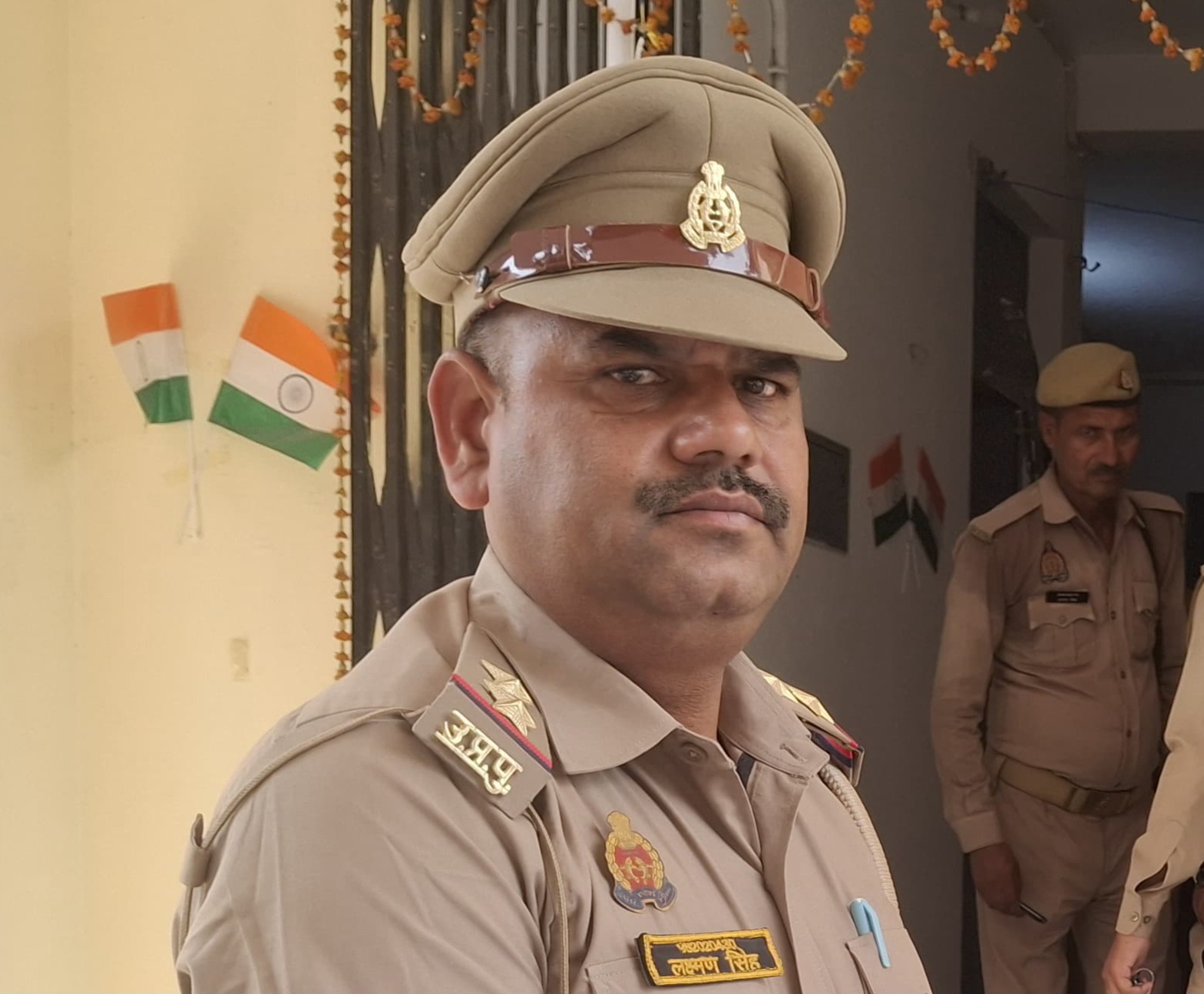 फर्रुखाबाद:कानून-व्यवस्था सुदृढ़ करने के उद्देश्य से थानाध्यक्ष लक्ष्मण सिंह का किया स्थानांतरण।