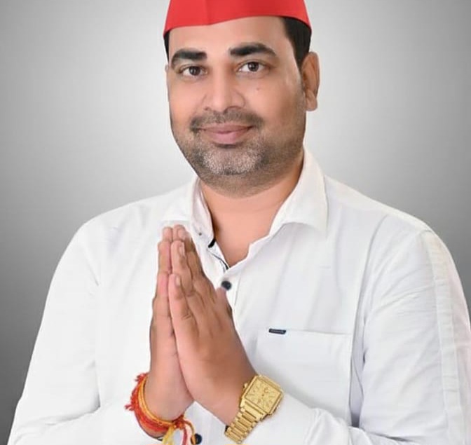 फर्रुखाबाद:“जीवन सागर की तरह है, उतार-चढ़ाव आते रहते हैं” — अमित यादव